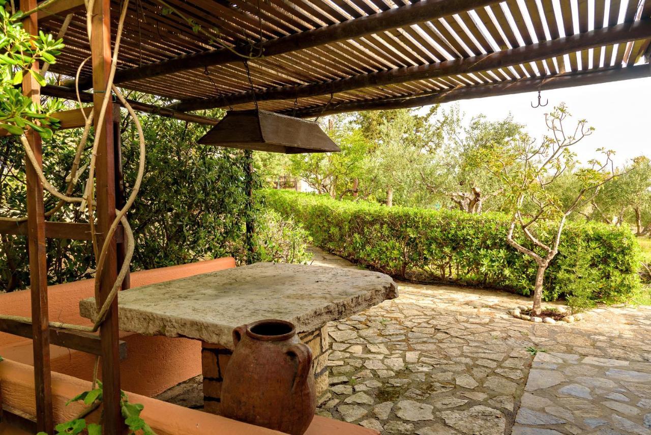 Villa Fyllosia Archanes Exterior foto